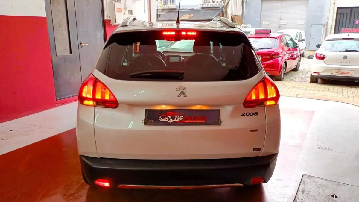 peugeot-2008-2015-gasolina-1199cc