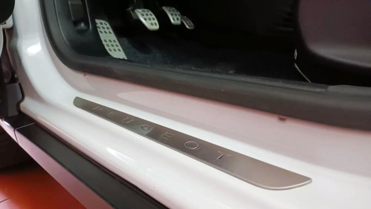 peugeot-2008-2015-gasolina-1199cc