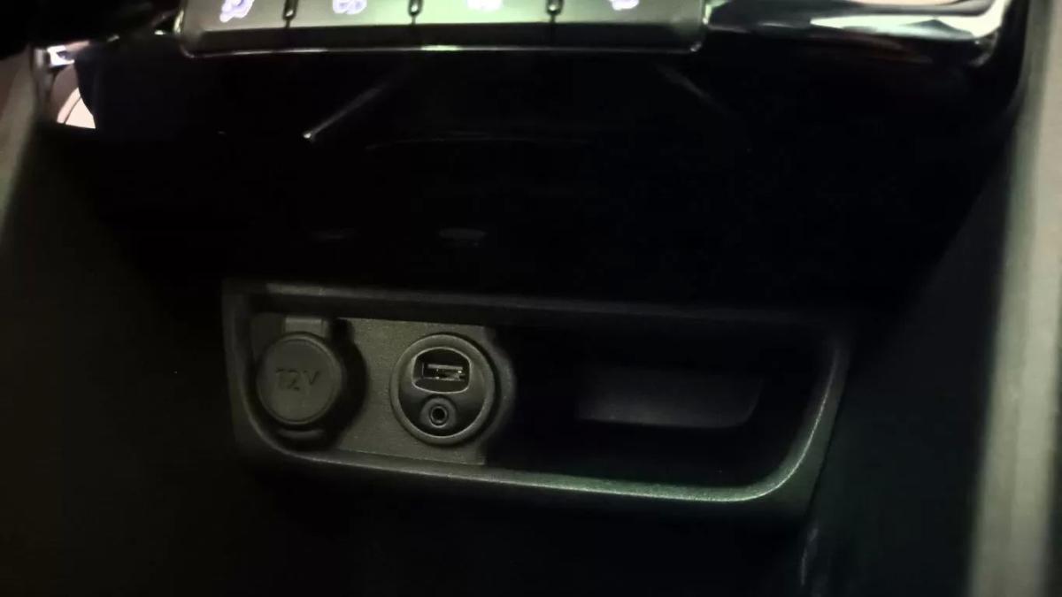 peugeot-2008-2015-gasolina-1199cc