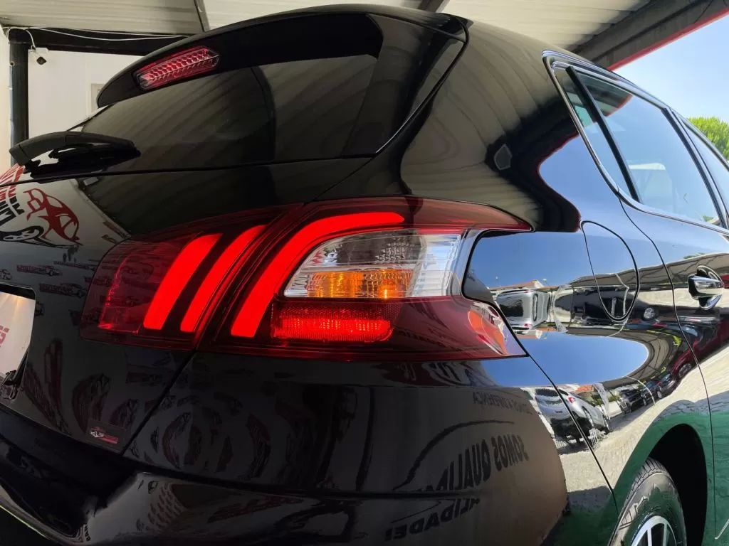 peugeot-308-2015-gasolina-1199cc