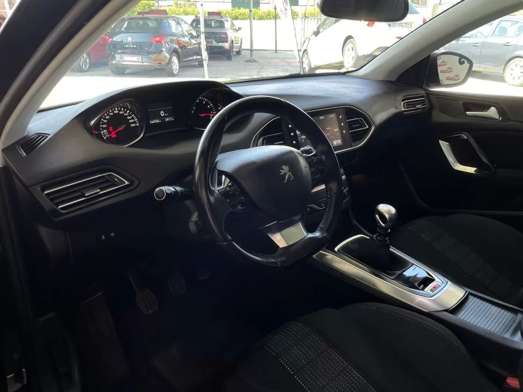 peugeot-308-2015-gasolina-1199cc