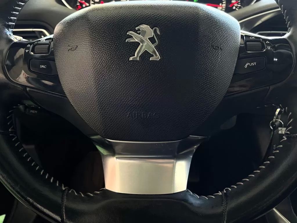 peugeot-308-2015-gasolina-1199cc