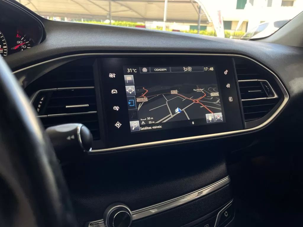 peugeot-308-2015-gasolina-1199cc