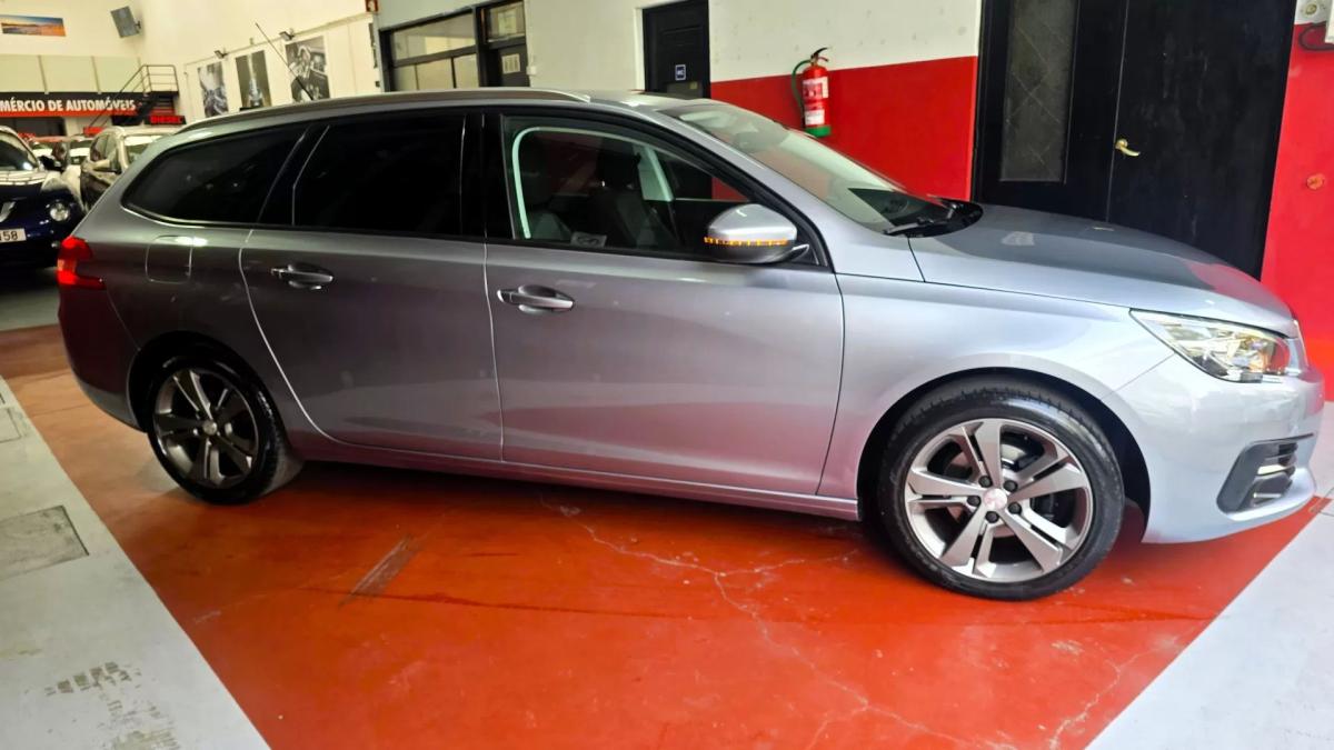 peugeot-308-sw-2018-diesel-1499cc