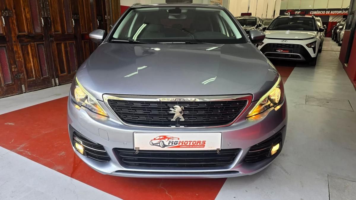 peugeot-308-sw-2018-diesel-1499cc