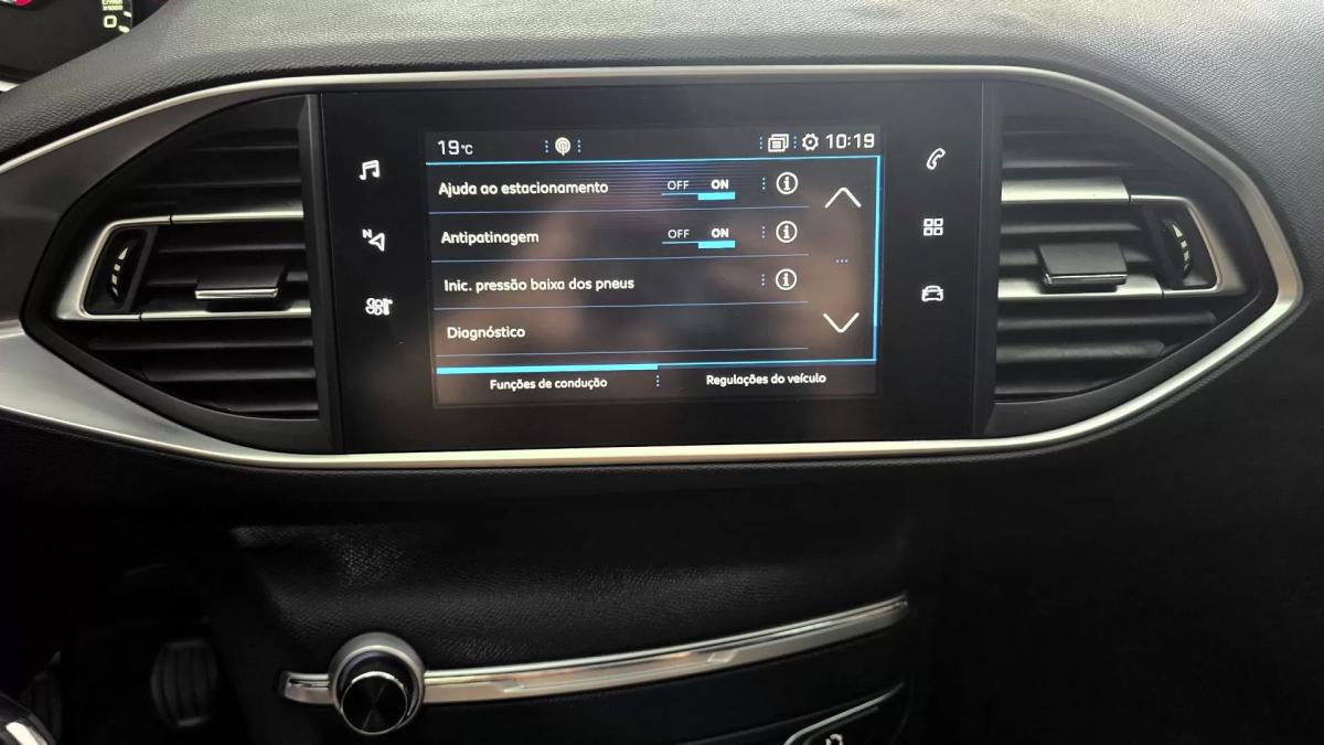 peugeot-308-sw-2018-diesel-1499cc