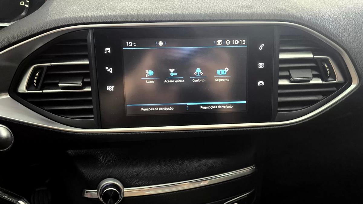 peugeot-308-sw-2018-diesel-1499cc