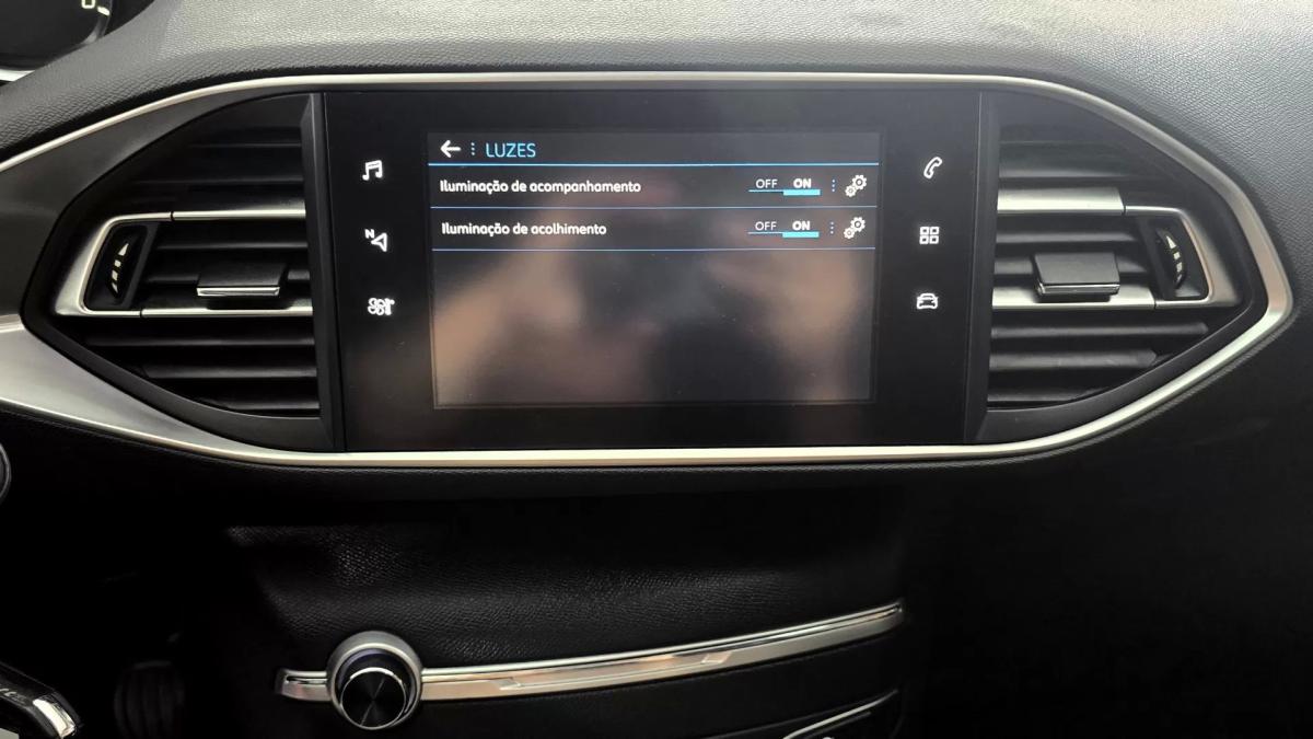 peugeot-308-sw-2018-diesel-1499cc