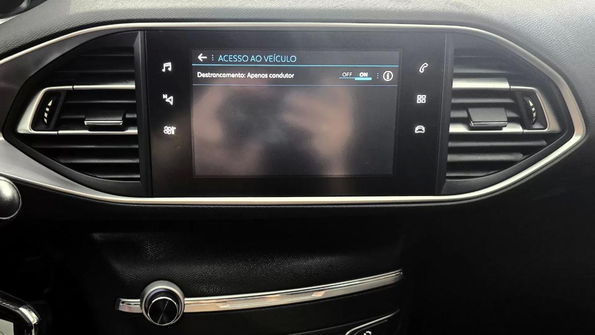 peugeot-308-sw-2018-diesel-1499cc
