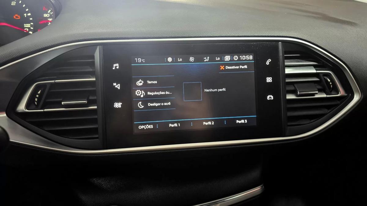 peugeot-308-sw-2018-diesel-1499cc