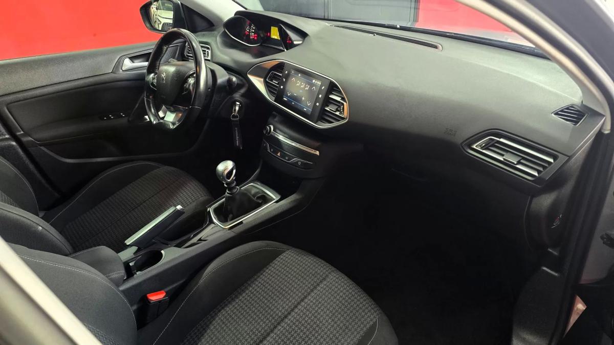 peugeot-308-sw-2018-diesel-1499cc