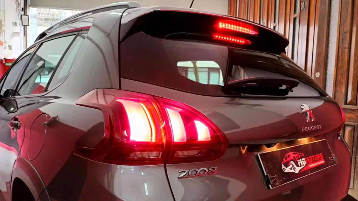 peugeot-2008-2016-gasolina-1199cc