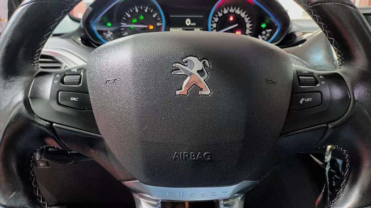 peugeot-2008-2016-gasolina-1199cc