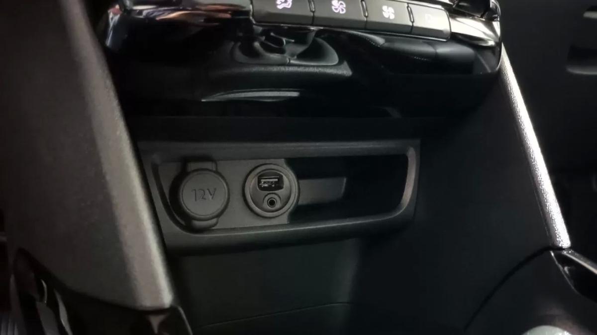 peugeot-2008-2016-gasolina-1199cc