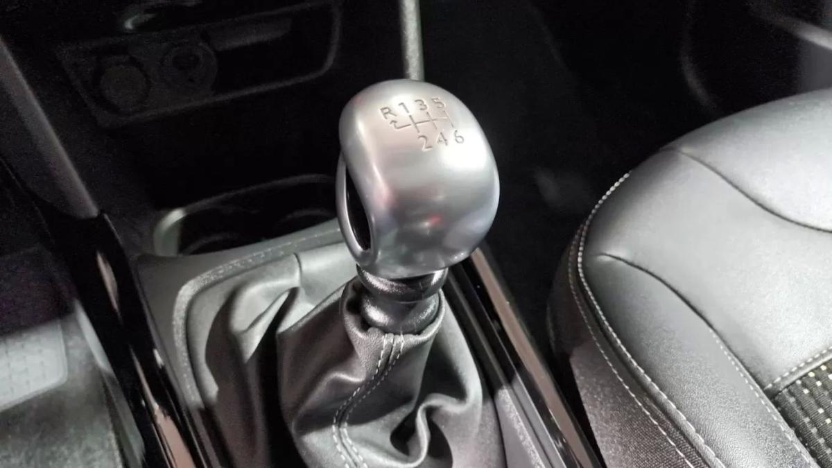 peugeot-2008-2016-gasolina-1199cc