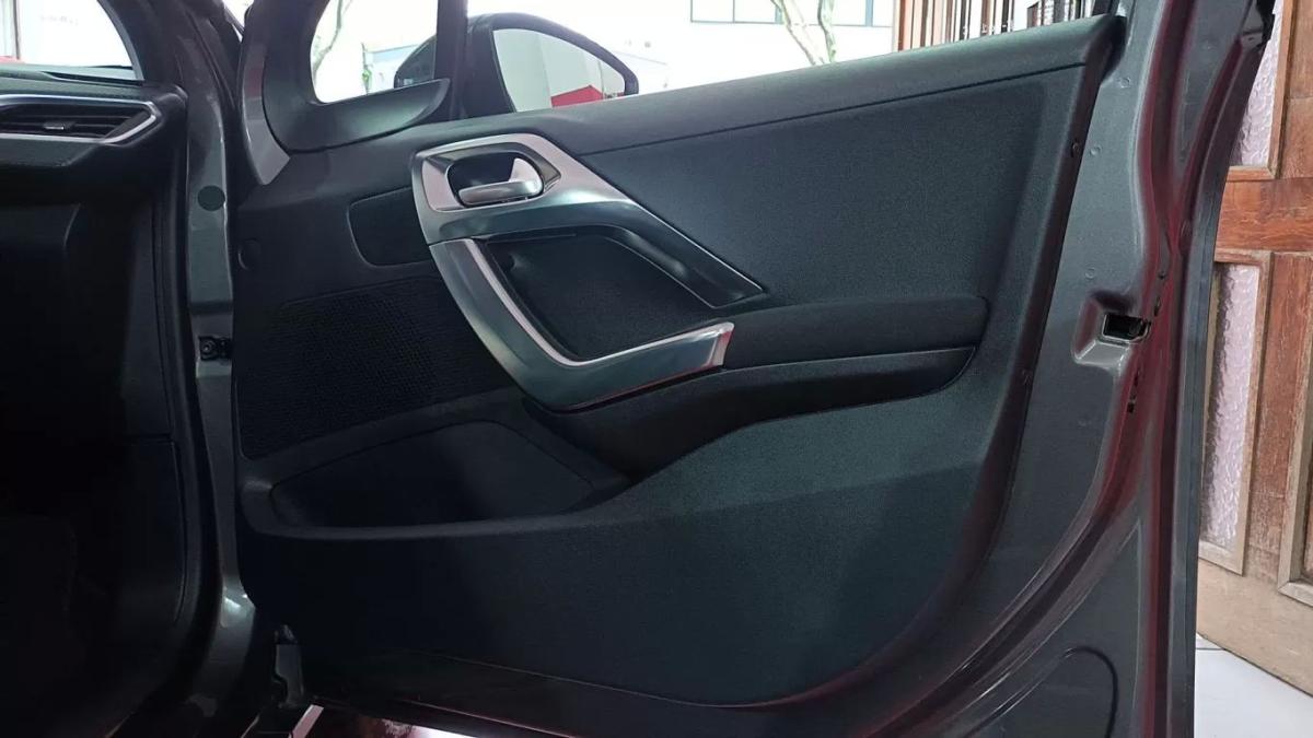 peugeot-2008-2016-gasolina-1199cc