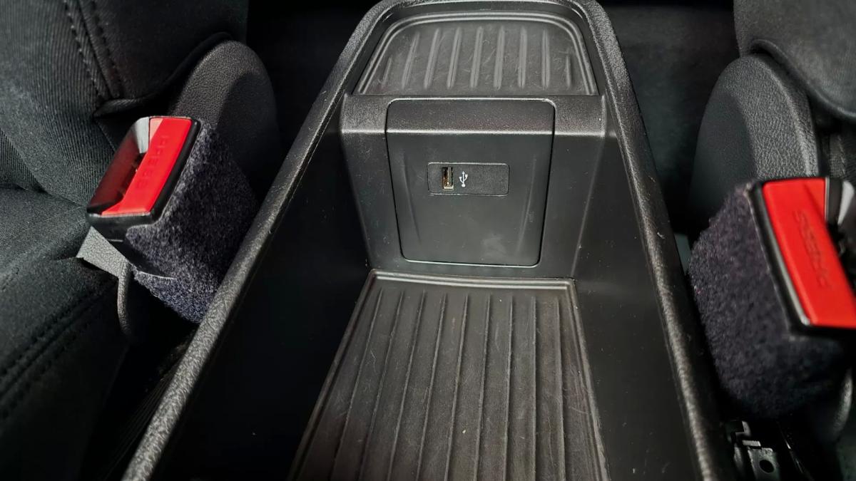 bmw-serie-2-2018-diesel-1496cc