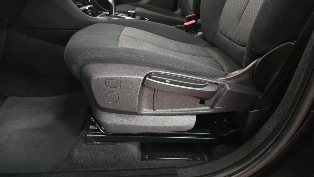 bmw-serie-2-2018-diesel-1496cc