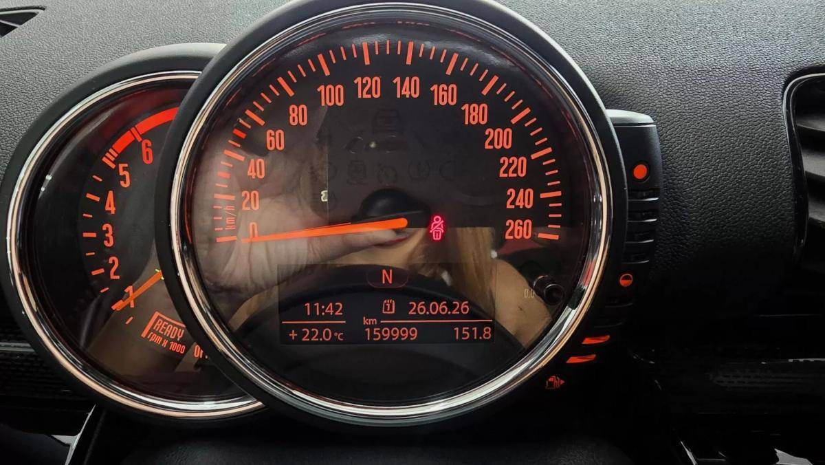 mini-clubman-2017-diesel-1496cc