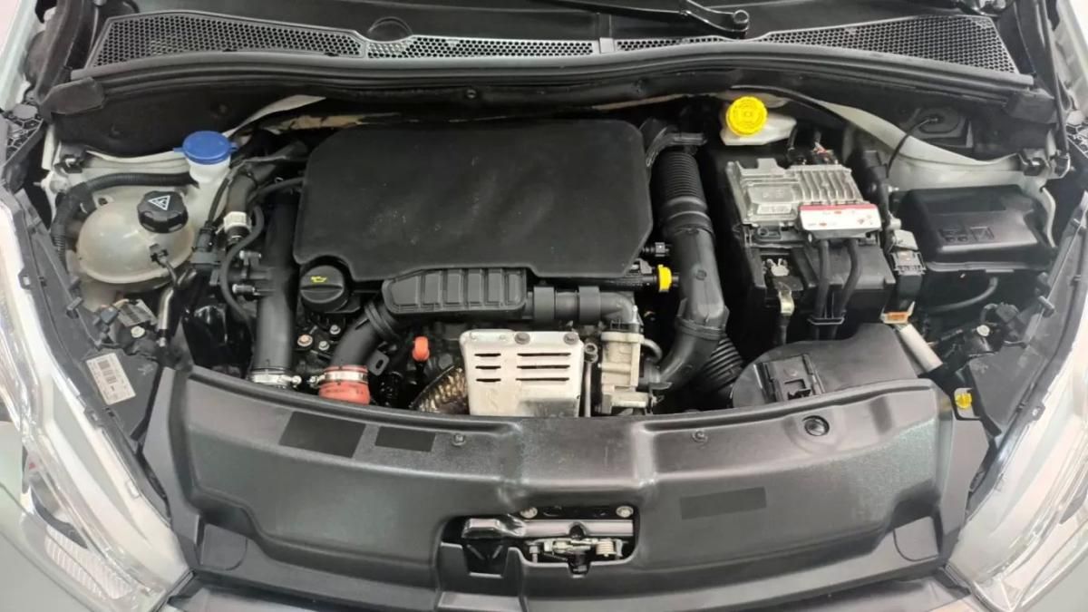 peugeot-208-2016-gasolina-1199cc