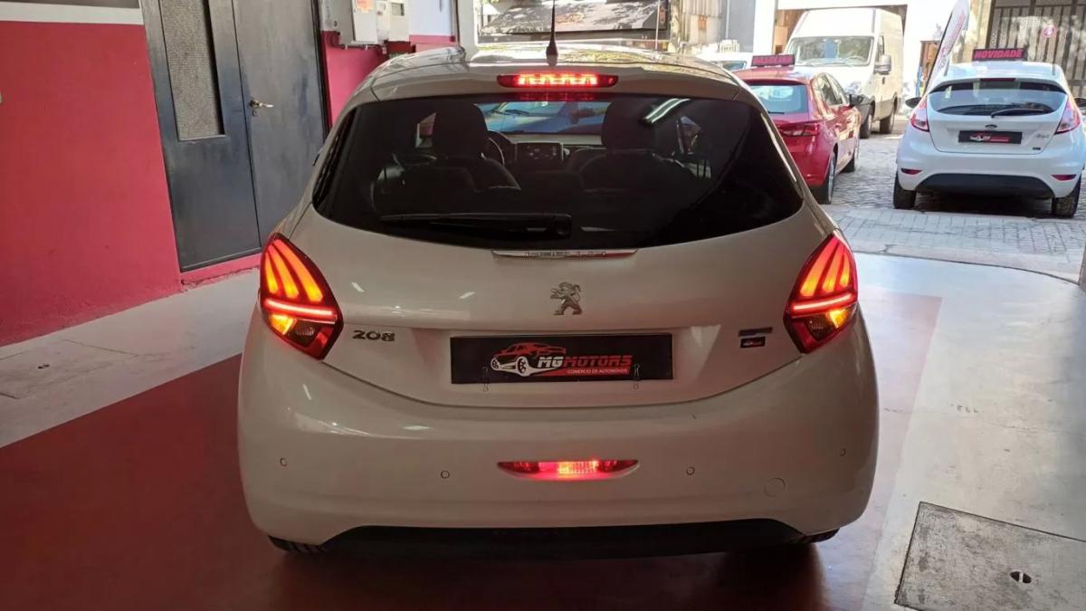 peugeot-208-2016-gasolina-1199cc