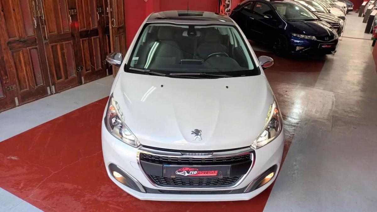 peugeot-208-2016-gasolina-1199cc