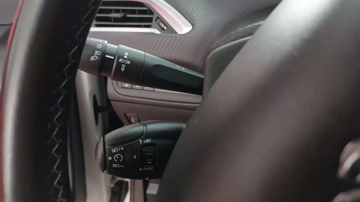 peugeot-208-2016-gasolina-1199cc