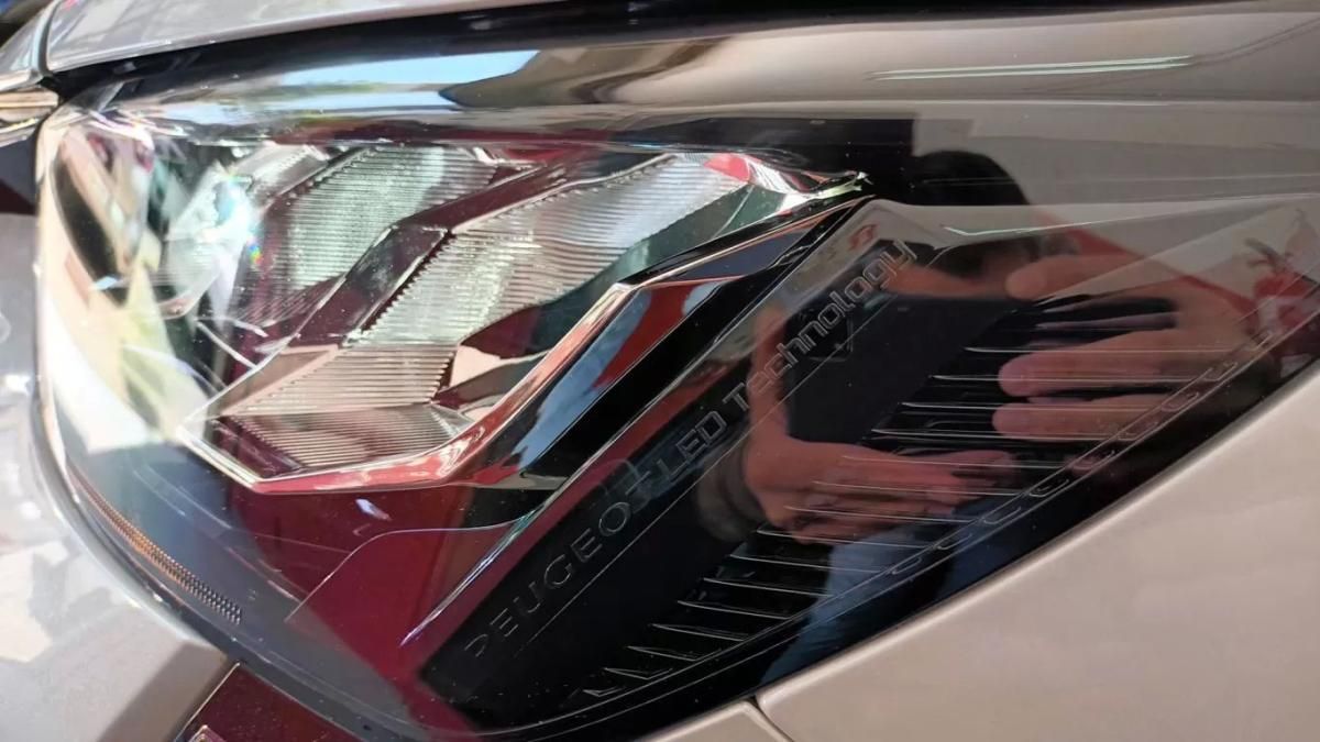 peugeot-e-208-2020-eletrico-200cc