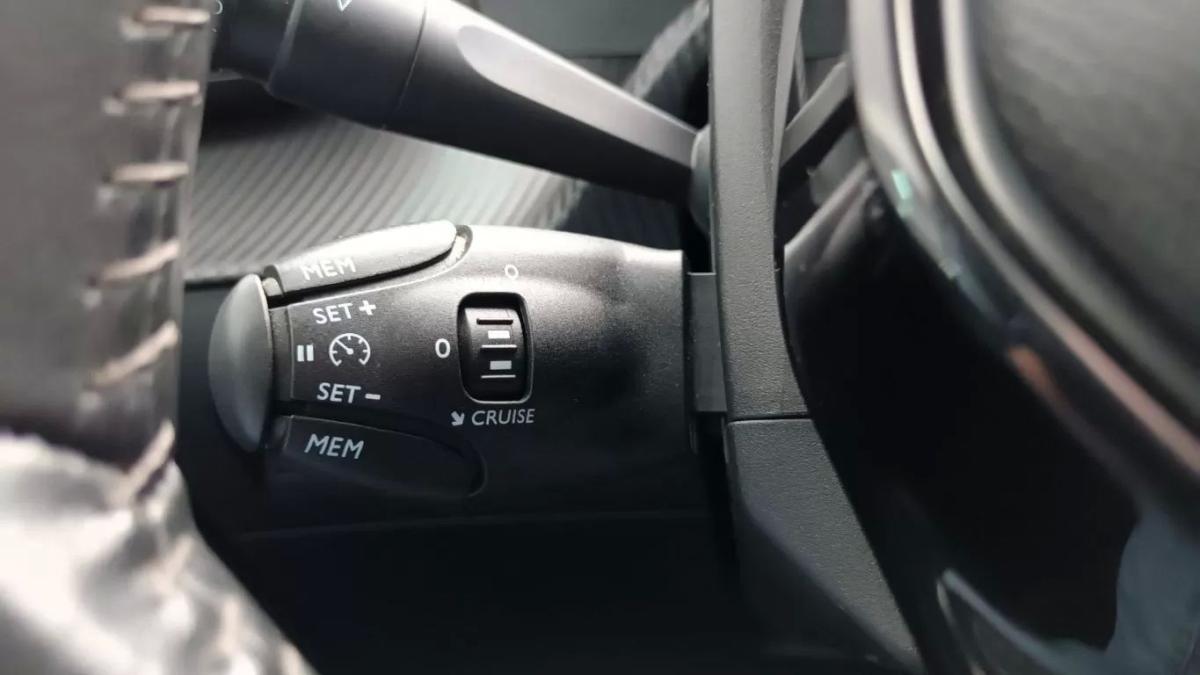 peugeot-e-208-2020-eletrico-200cc