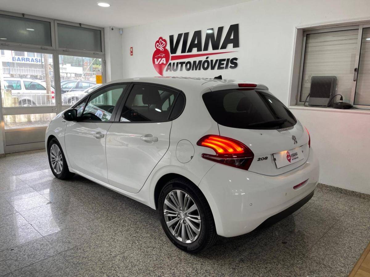 peugeot-208-2018-gasolina-1199cc