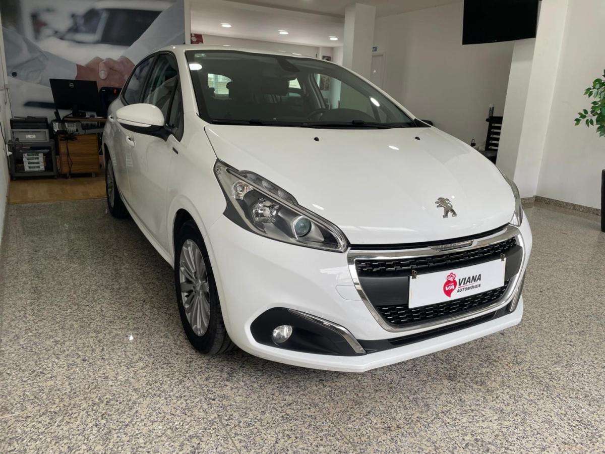 peugeot-208-2018-gasolina-1199cc