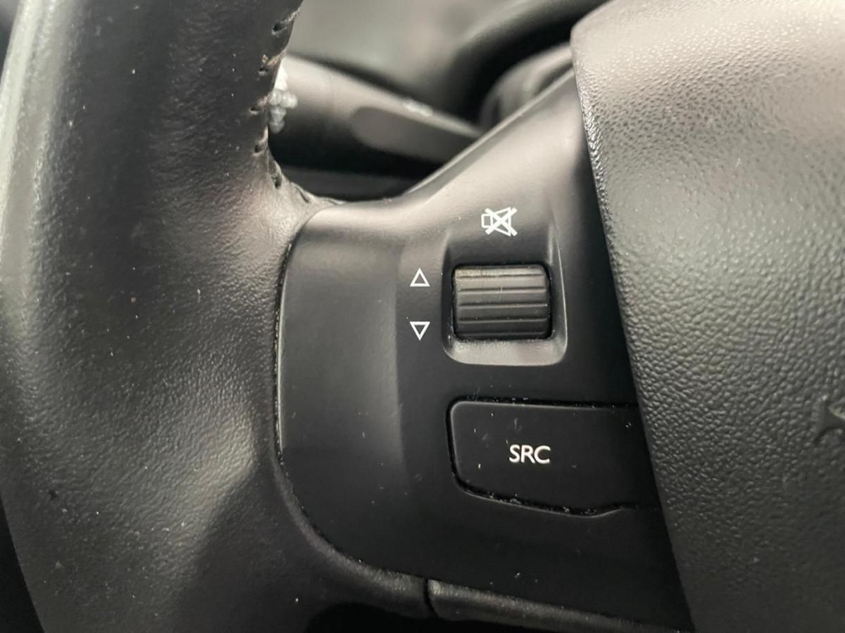 peugeot-208-2018-gasolina-1199cc