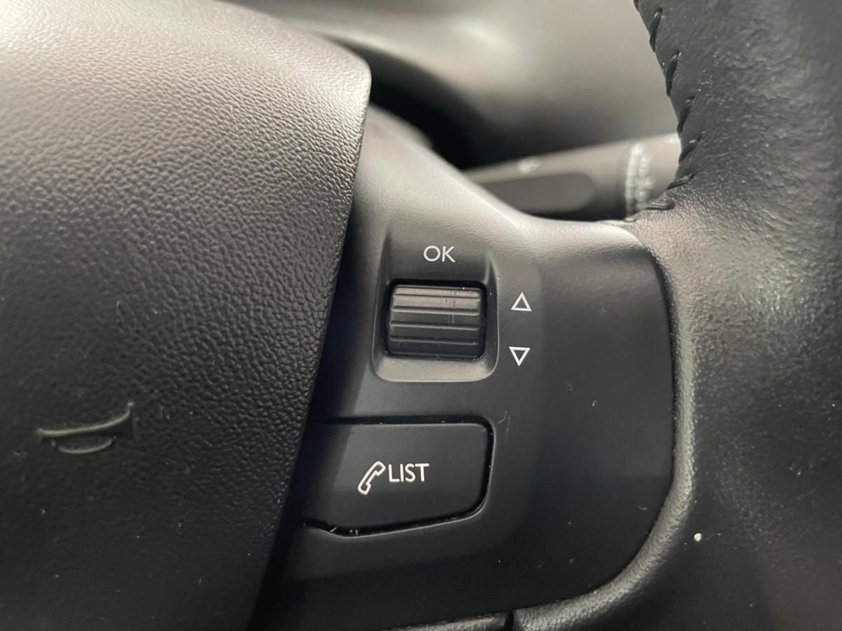 peugeot-208-2018-gasolina-1199cc