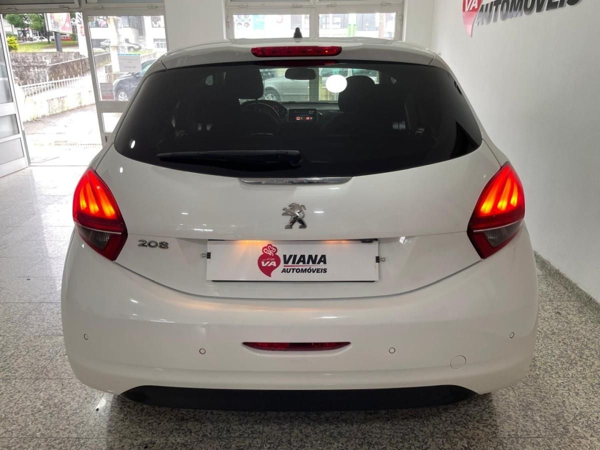 peugeot-208-2018-gasolina-1199cc