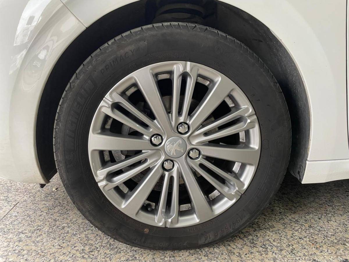 peugeot-208-2018-gasolina-1199cc