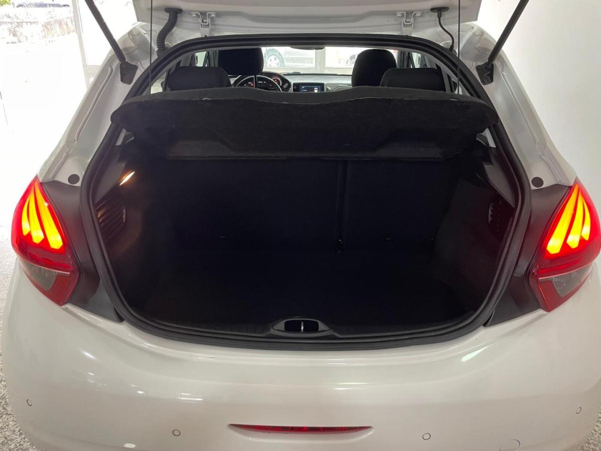 peugeot-208-2018-gasolina-1199cc