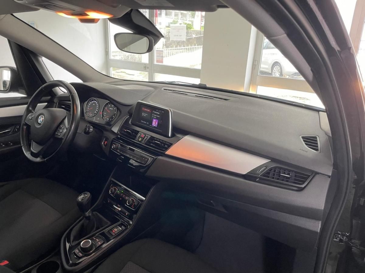 bmw-serie-2-2018-diesel-1496cc