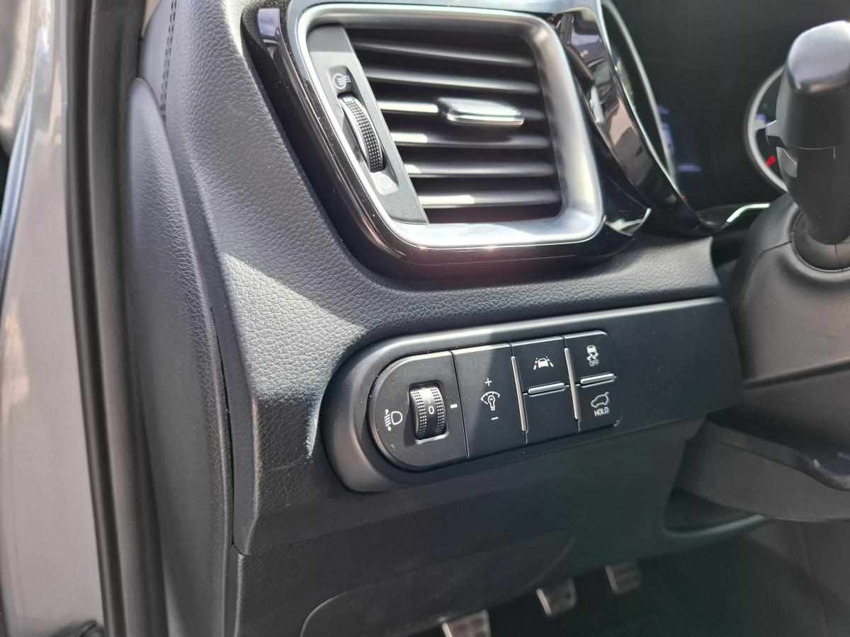 kia-ceed-1-6-crdi-2018-diesel-1598cc