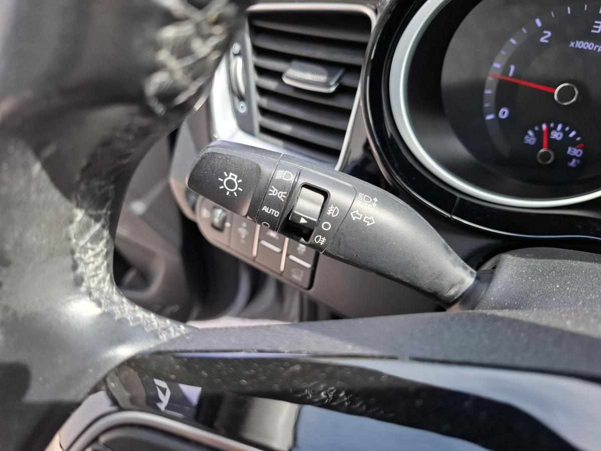 kia-ceed-1-6-crdi-2018-diesel-1598cc