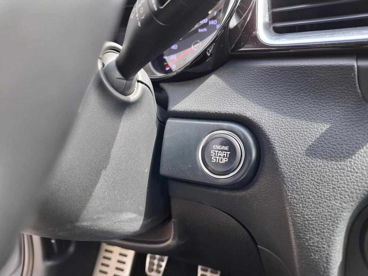 kia-ceed-1-6-crdi-2018-diesel-1598cc