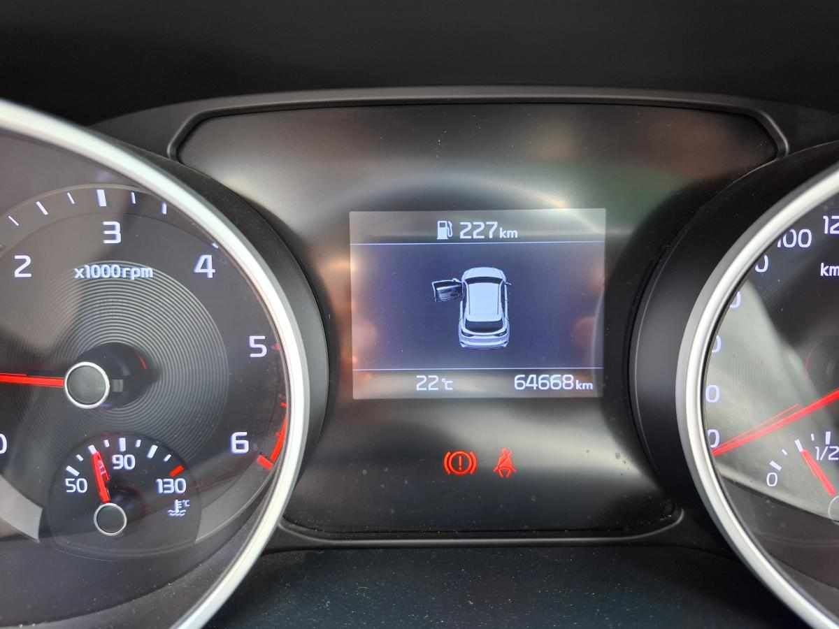 kia-ceed-1-6-crdi-2018-diesel-1598cc