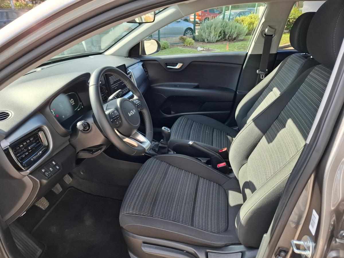 kia-stonic-1-0-t-gdi-2025-gasolina-998cc