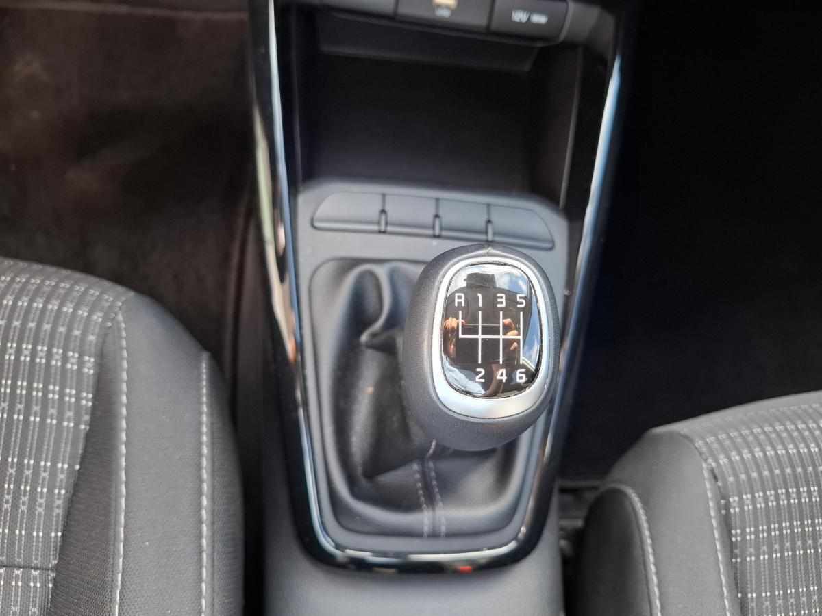 kia-stonic-1-0-t-gdi-2025-gasolina-998cc
