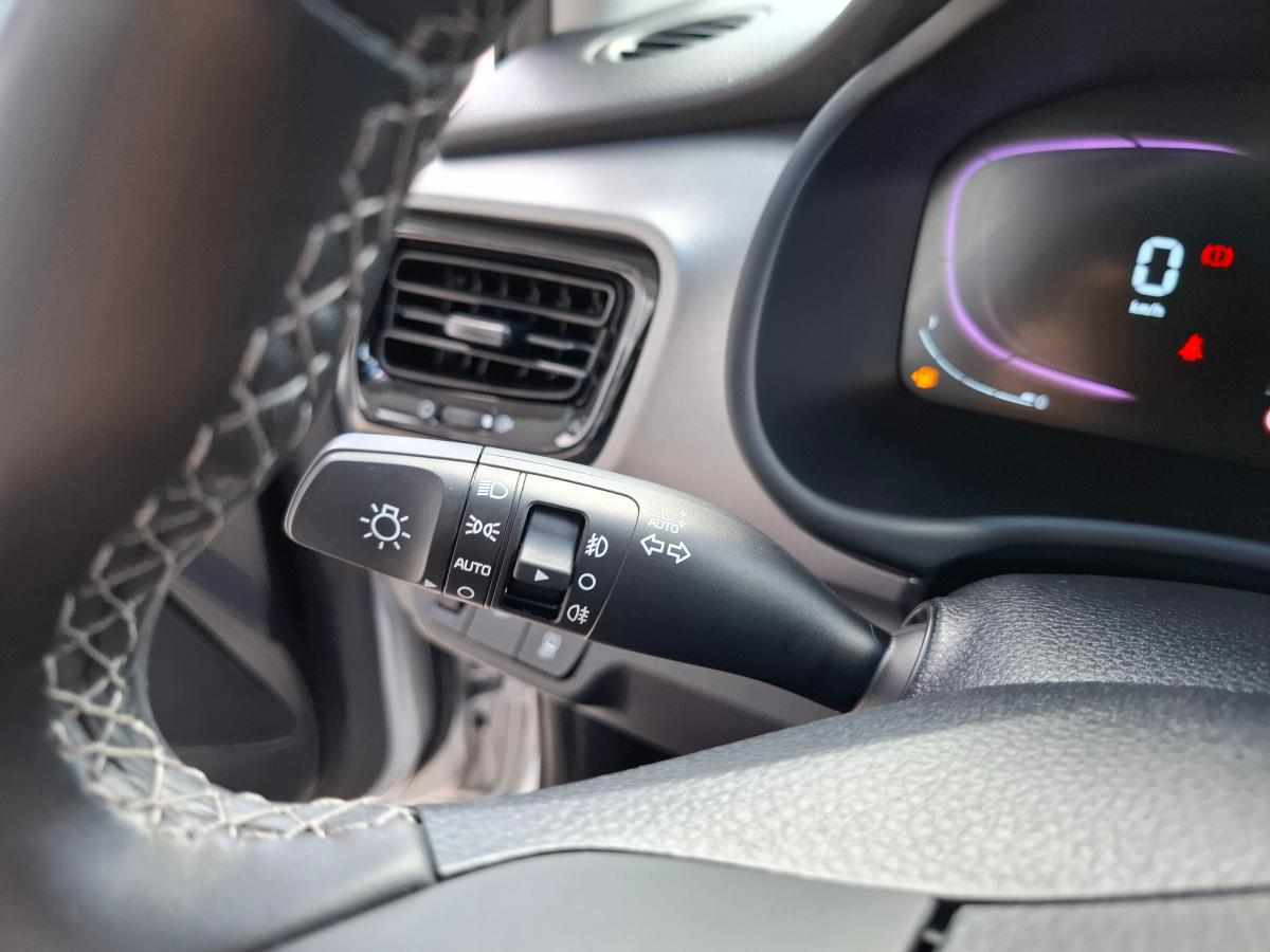 kia-stonic-1-0-t-gdi-2025-gasolina-998cc