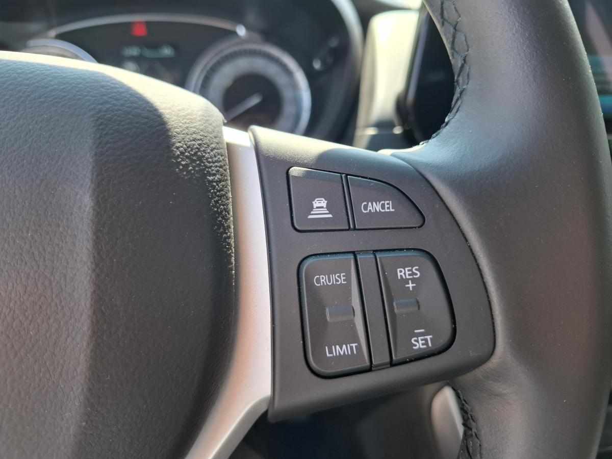 suzuki-sx4-1-4-boosterjet-2023-gasolina-1373cc