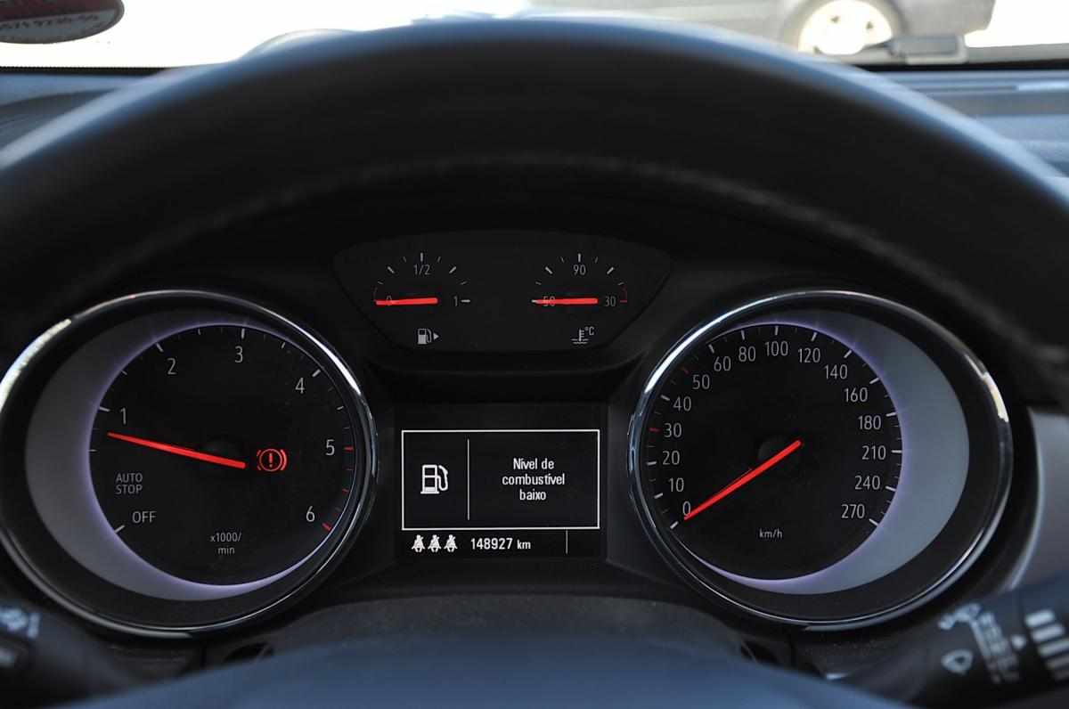 opel-astra-sport-tourer-2017-diesel-1598cc