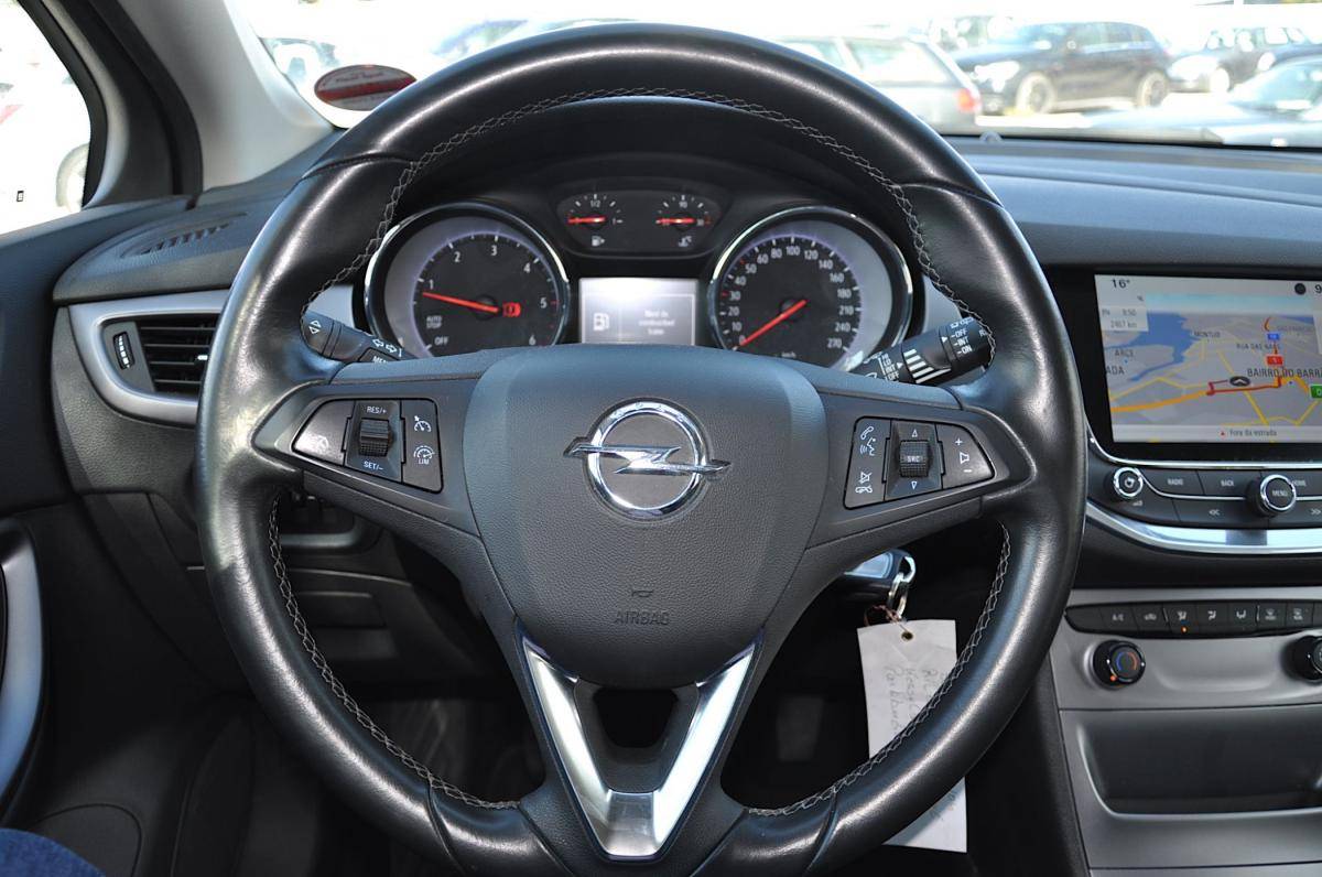 opel-astra-sport-tourer-2017-diesel-1598cc