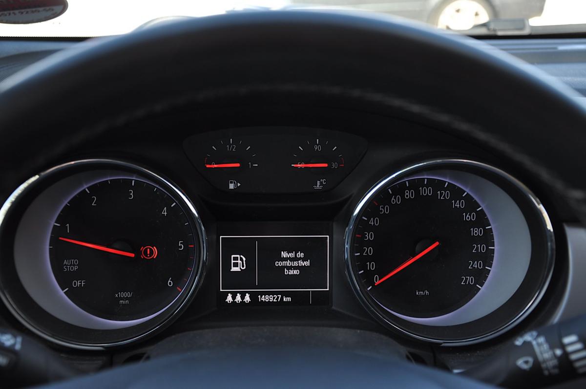 opel-astra-sport-tourer-2017-diesel-1598cc
