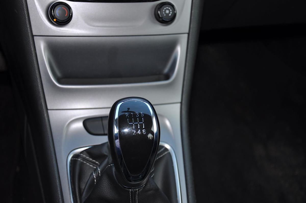opel-astra-sport-tourer-2017-diesel-1598cc