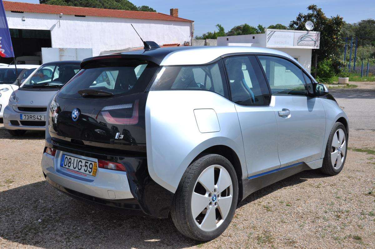 bmw-i3-2014-eletrico-500cc